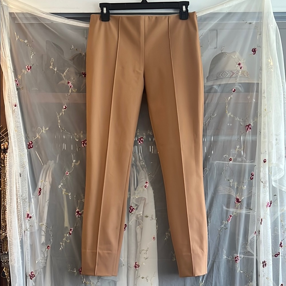 The Row Women’s camel cigarette pant with front seam detail